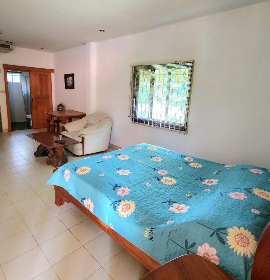 Happy Valley Pattaya Джомтьен Экстерьер фото