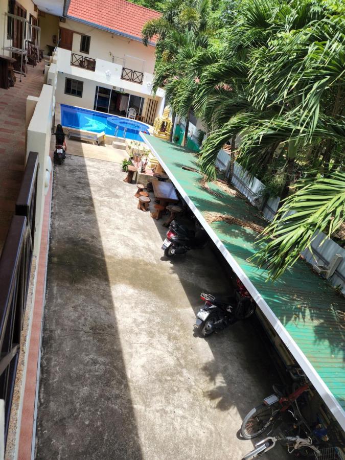 Happy Valley Pattaya Джомтьен Экстерьер фото