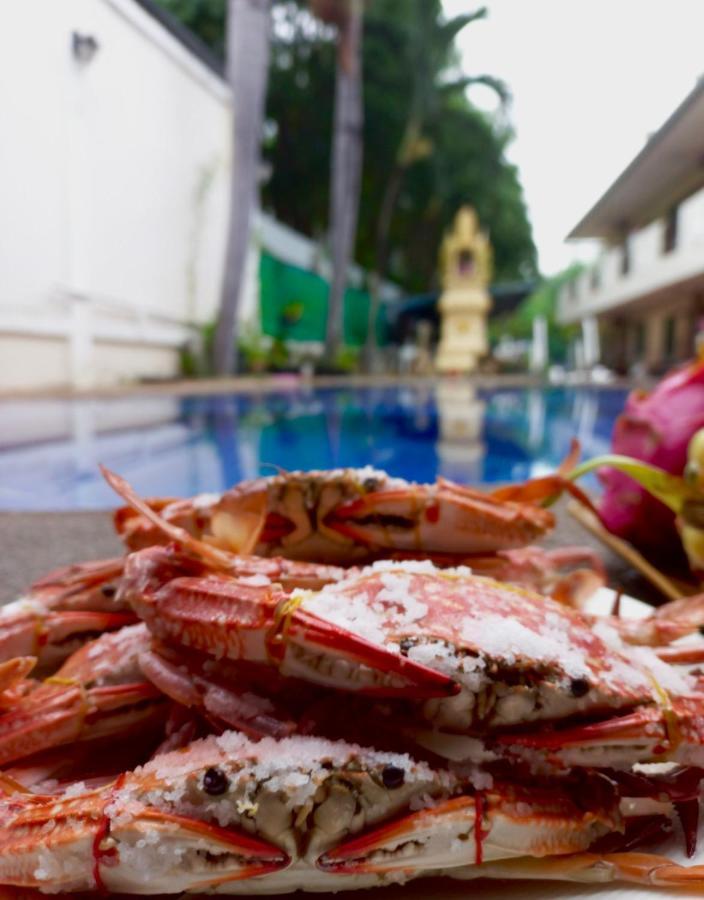 Happy Valley Pattaya Джомтьен Экстерьер фото